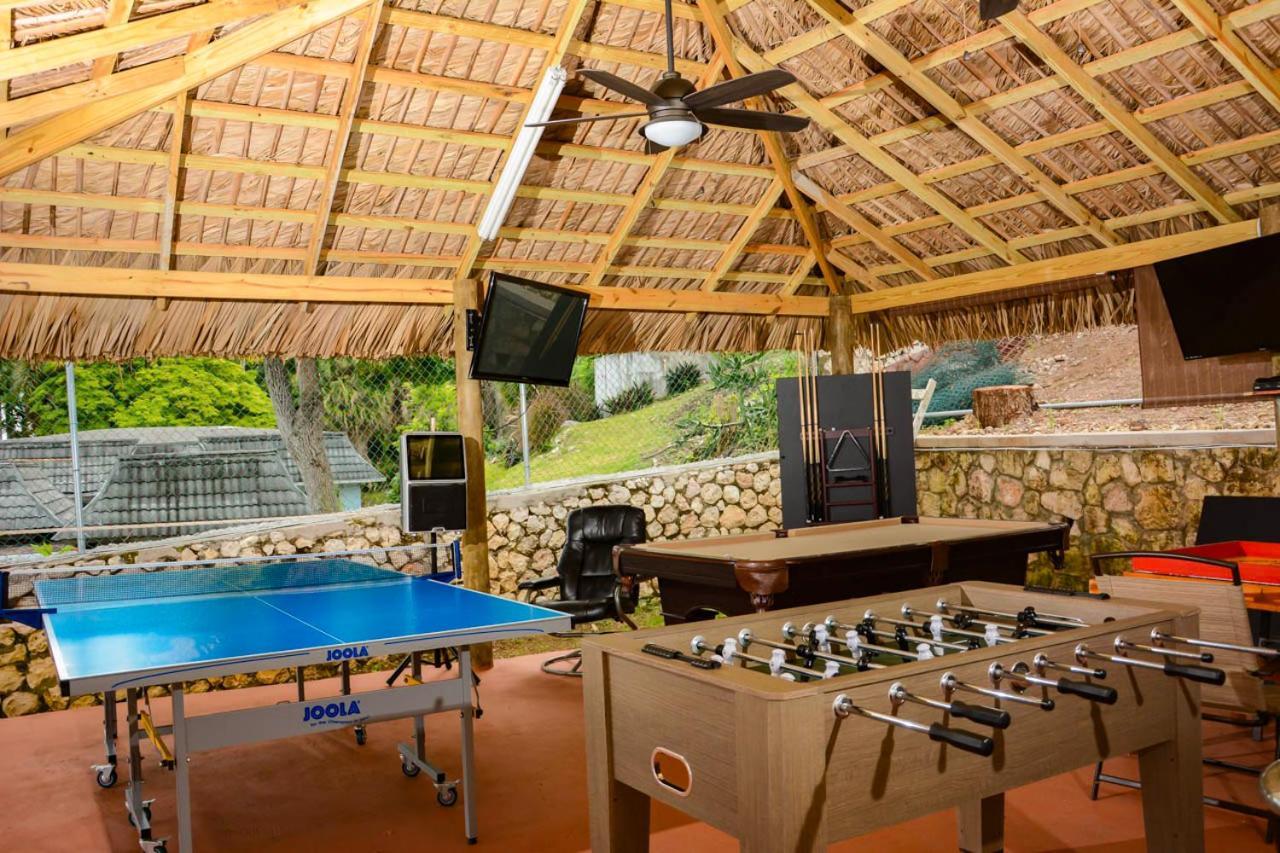 Апартаменти Bella Vista Vacation Монтего-Бей Екстер'єр фото