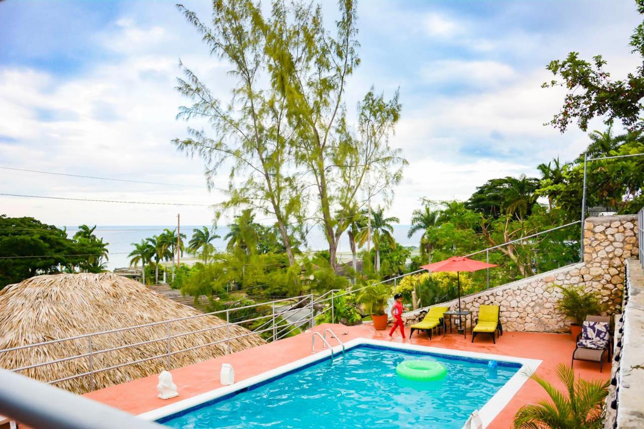 Апартаменти Bella Vista Vacation Монтего-Бей Екстер'єр фото
